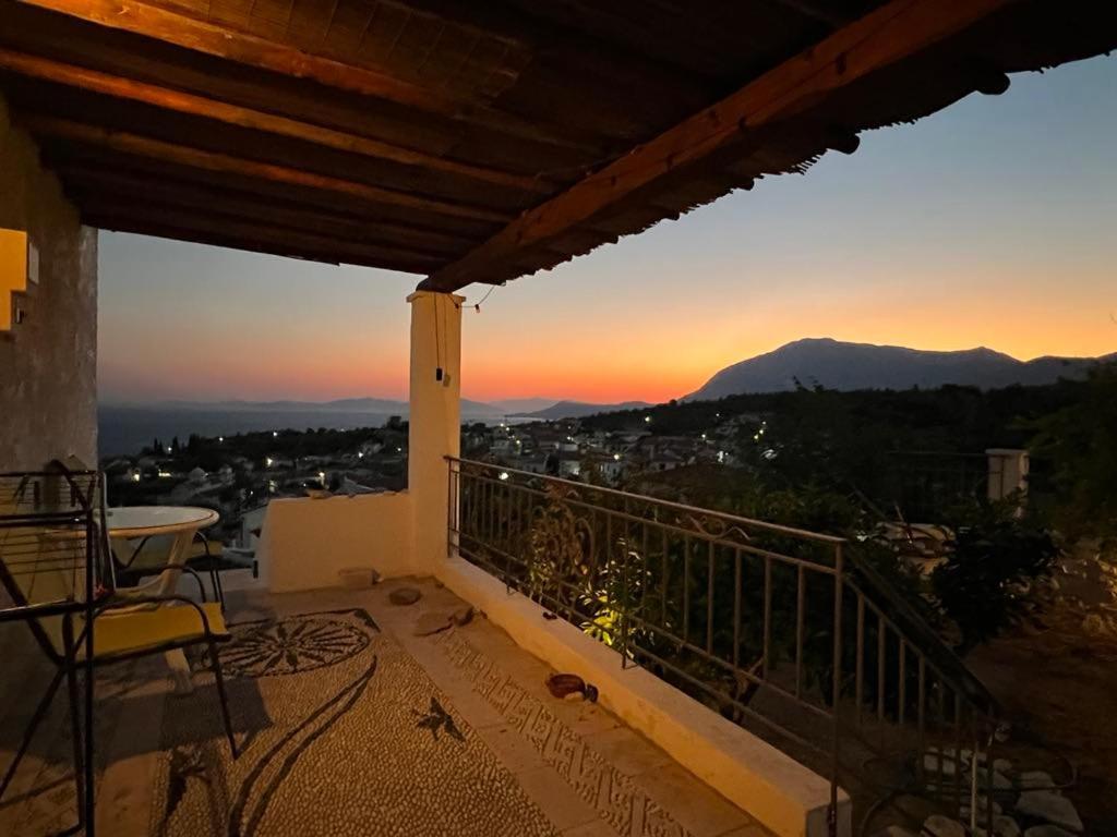 Vila Unique Breathtaking Seaview House Koumeika Pokoj fotografie
